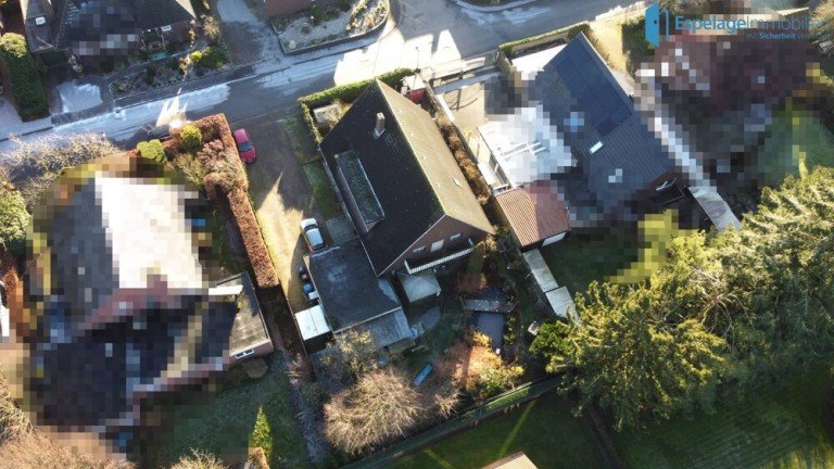 TB Cloppenburg Einfamilienhaus Sternbusch: Einfamilienhaus - 2 Einheiten - fest Vermietet!