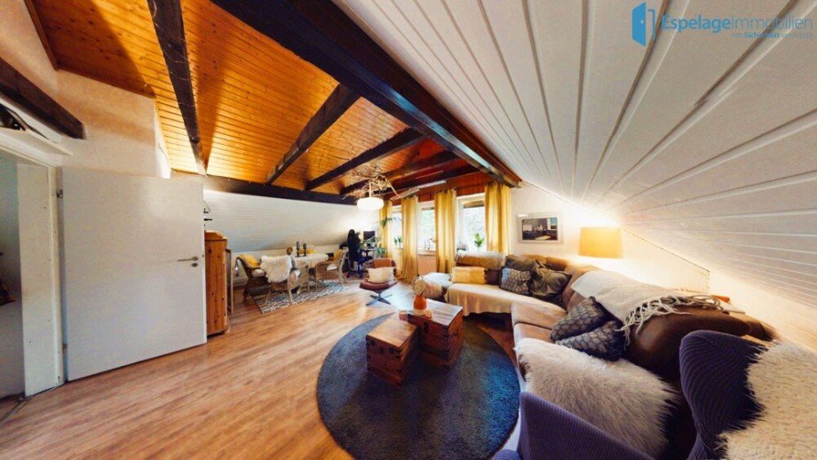 Wohnzimmer OG Einfamilienhaus Ree�um